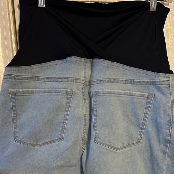 Women's Maternity Light Blue High-Waisted Jeans - Picture 3 of 6